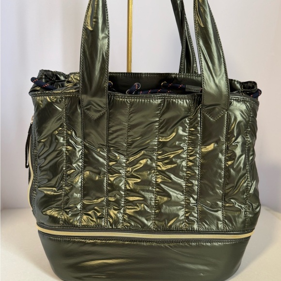 Stella & Dot Metallic OliveGreen CRUSH-IT Quilted Travel Tote / Gym/ WEEKEND BAG - Picture 1 of 14